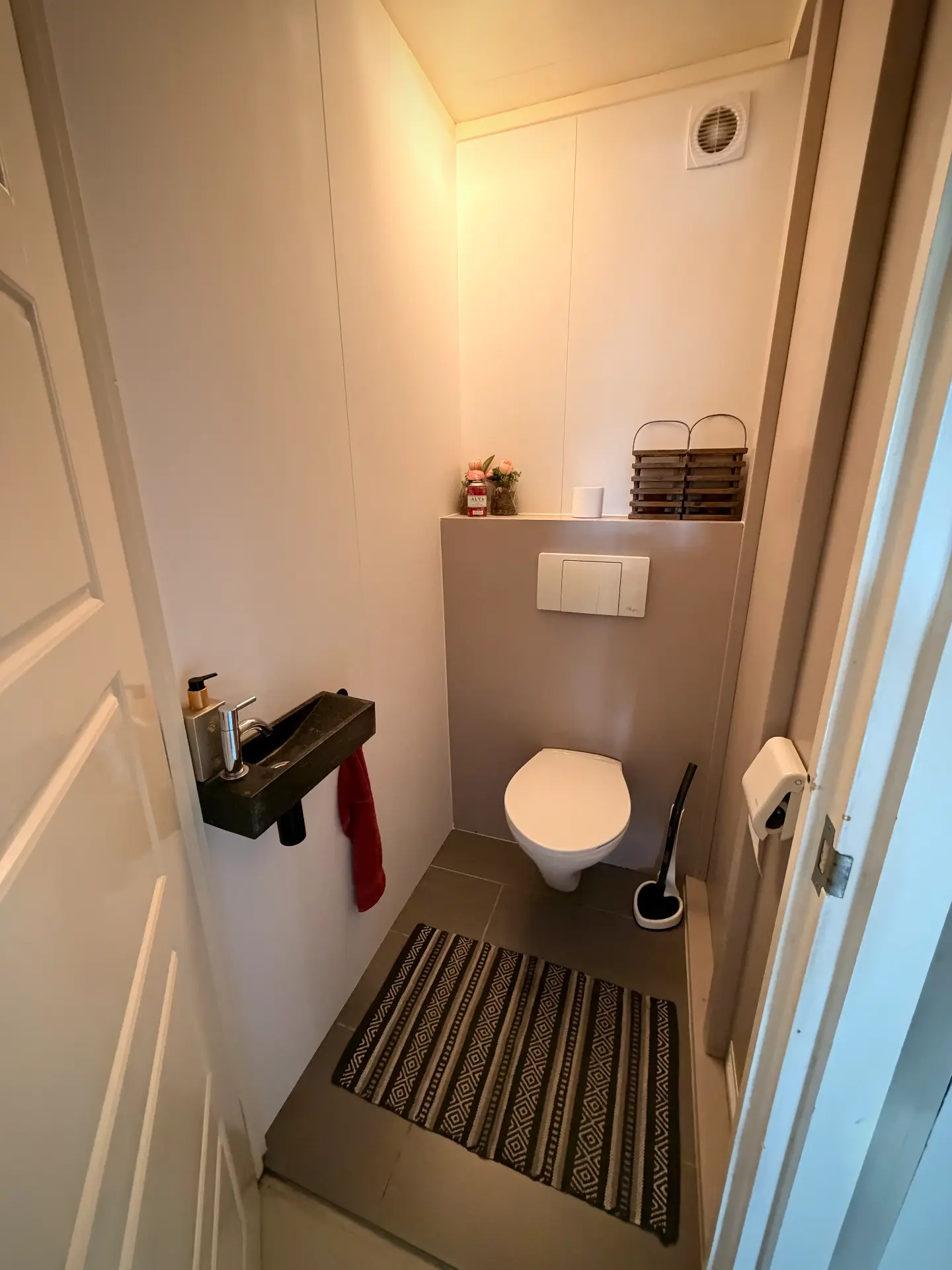 Separate wc in het huisje voor 9 personen
